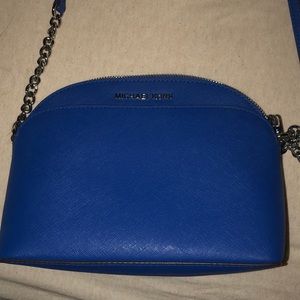 MICHAEL KORS BEAUTIFUL CROSSBODY!